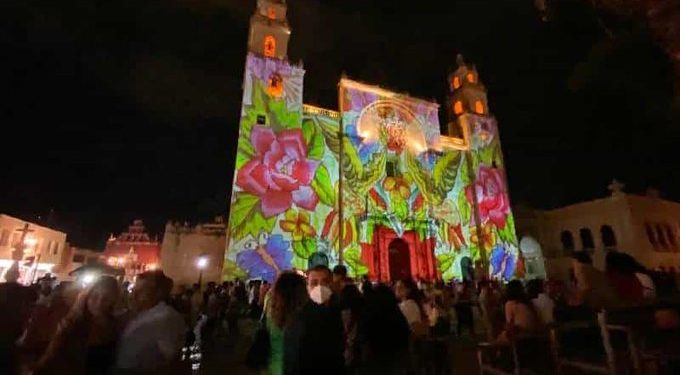 ‘La-Noche-Blanca‘-llena-de-cultura-a-las-calles-de-Merida-680x375